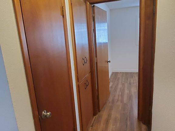 3rd image of 2415 E Mill Plain Blvd #14