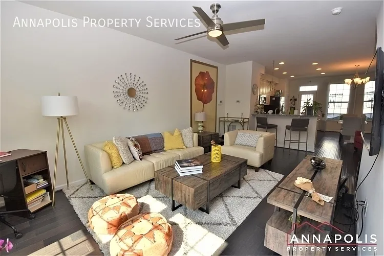 7737 Duncannon Ln — Photo 5