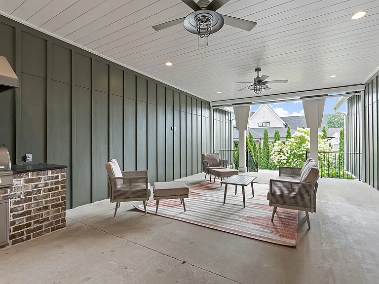 8808 Edgecomb Dr — Photo 50