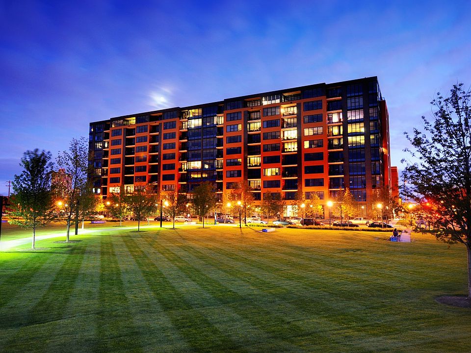 Bridgewater Lofts is located in the historic Mill District of Minneapolis