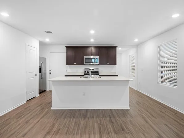 7136 Spotted Leaf Way, Del Valle, TX 78617