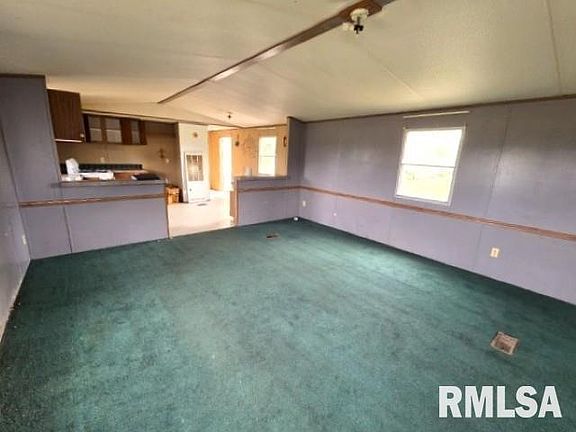 2nd image of 19499 N Iris Ln