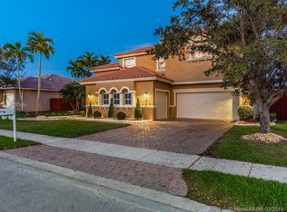 745 SW 189th Ter, Pembroke Pines, FL 33029