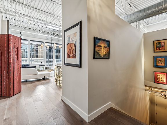 5th image of 309 Church St APT 605