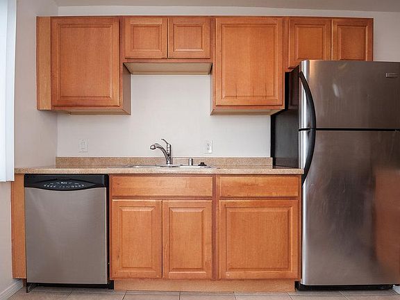 5th image of 960 Wilbur Ave #960