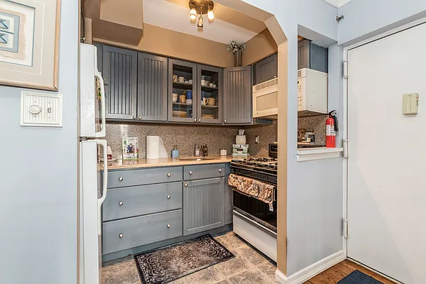 Sold by Ben Bay Realty Co. of Bay Ridge | media 21