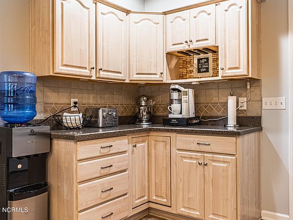 2nd image of 608 Wisteria Ln