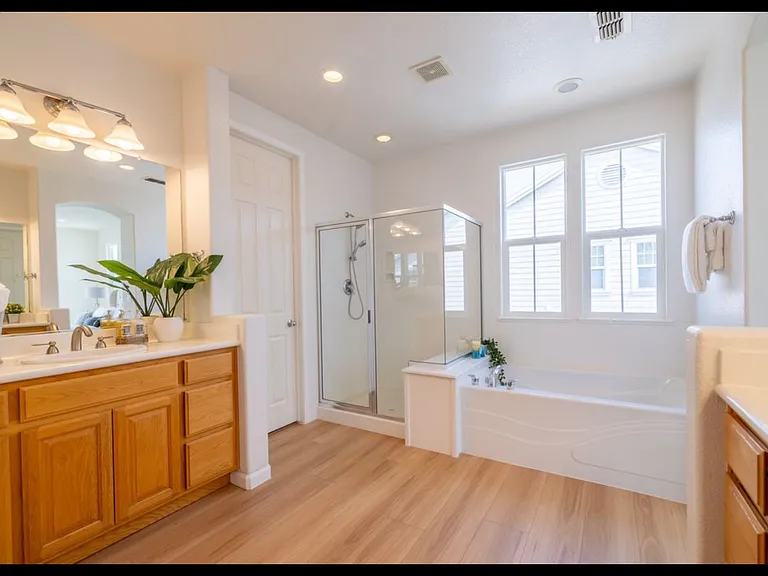 1642 Welford Cir — Photo 29