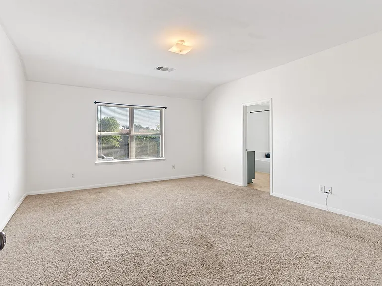 11017 Panther Ct — Photo 24