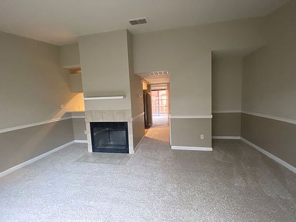 3rd image of 6001 Country Ln APT 123
