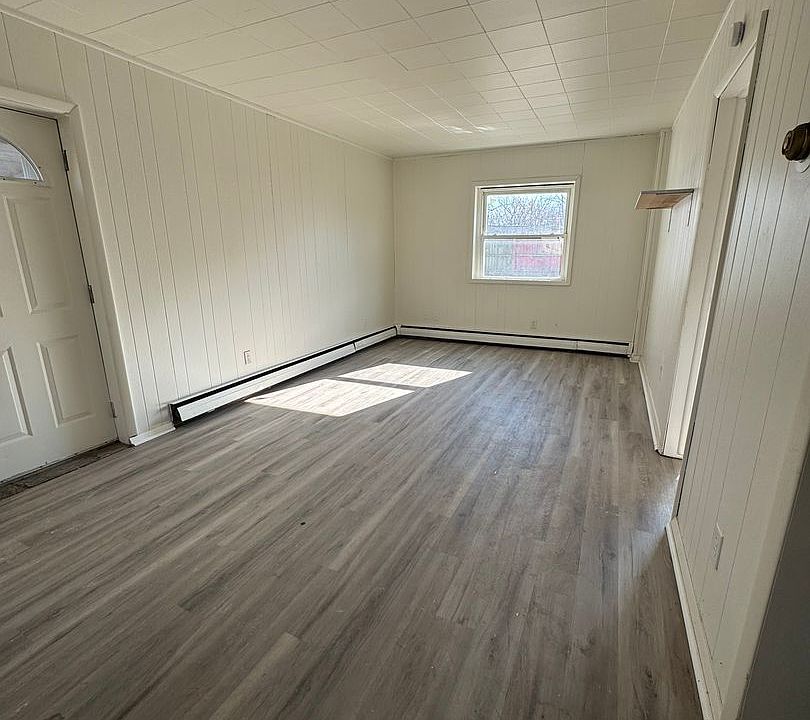 2nd image of 6266 S Dixie Hwy APT 4