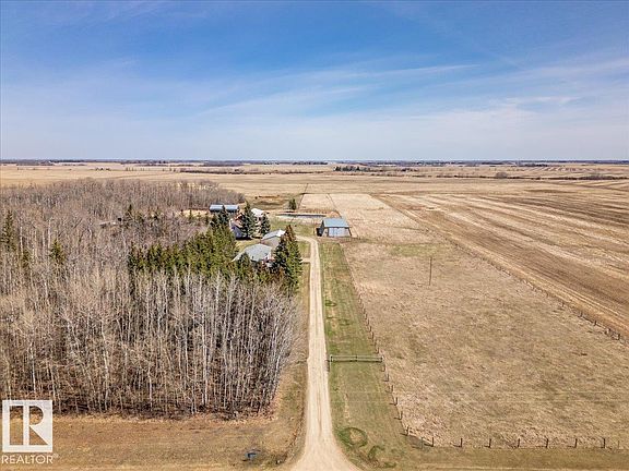 4th image of 49059 Range Rd #265