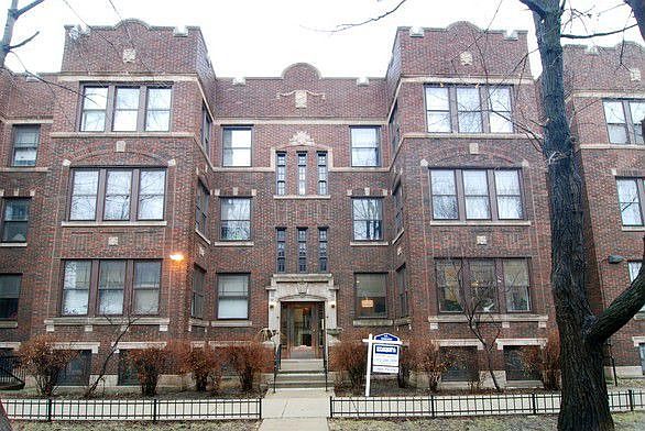 1st image of 6805 N Greenview Ave #1