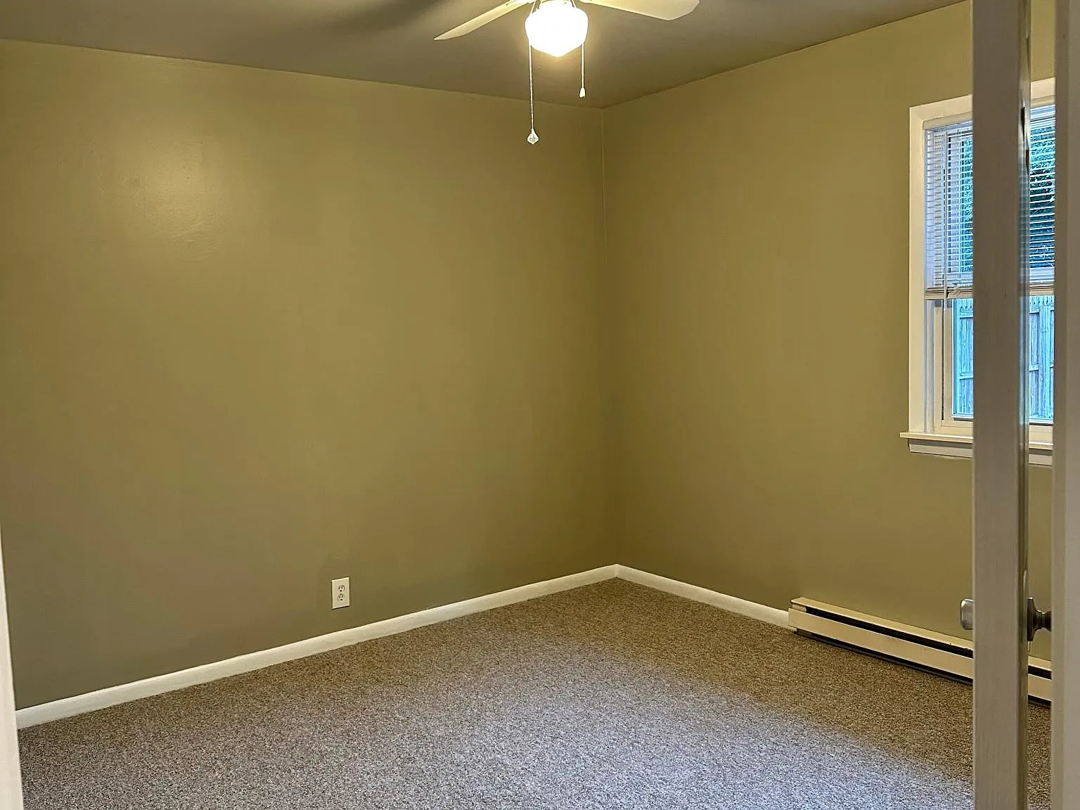 2 bed, 1091 sqft, $1,350 — Photo 2