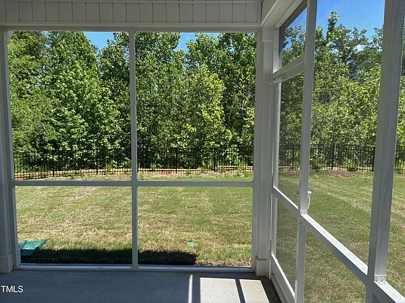 4th image of 1080 River Glade Ct #17