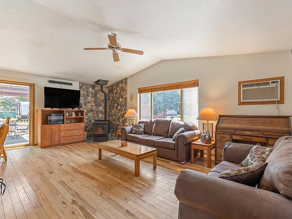 3rd image of 55872 Wood Duck Dr