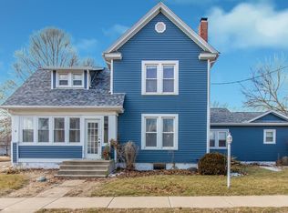 202 N Morgan St, Elmwood, IL