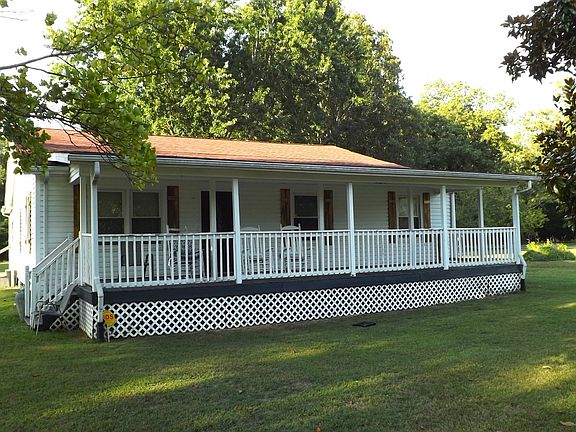 2nd image of 641 Carole Anne Dr