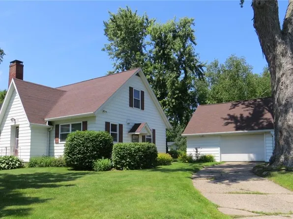 403 East Main Street, Thorp, WI 54771
