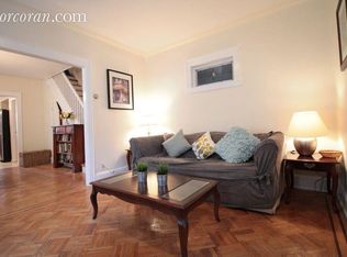 9052 201st St, Jamaica, NY 11423