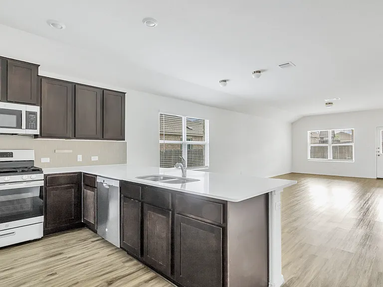 21316 Quick Fox Dr — Photo 4