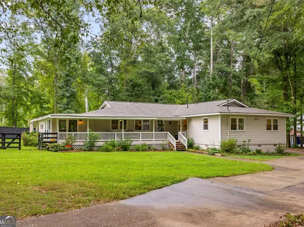 285 Air Acres Way, Woodstock, GA 30188