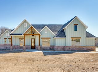 2044 Downslope Ln, Weatherford, TX 76087