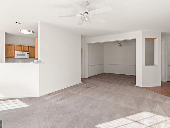 2nd image of 205 Kings Crossing Cir APT 2A