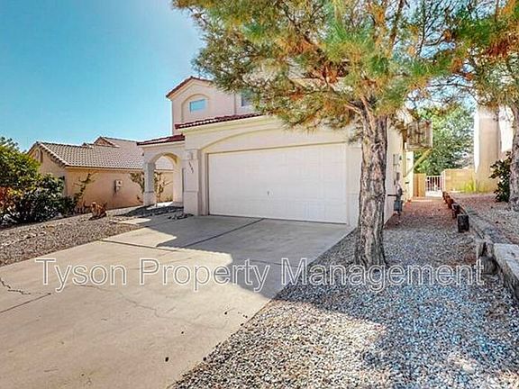 3rd image of 11105 Alta Dr NW
