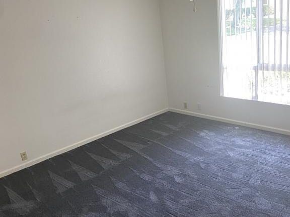 4th image of 9091 Hillery Dr