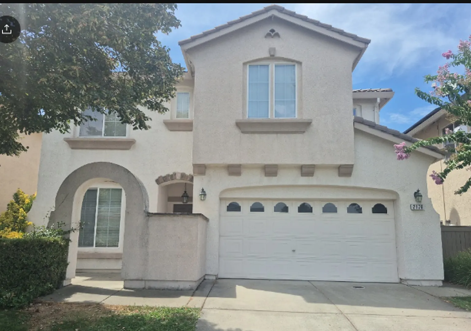 4 Bedroom 2.5 bath in Natomas Park — Photo 1