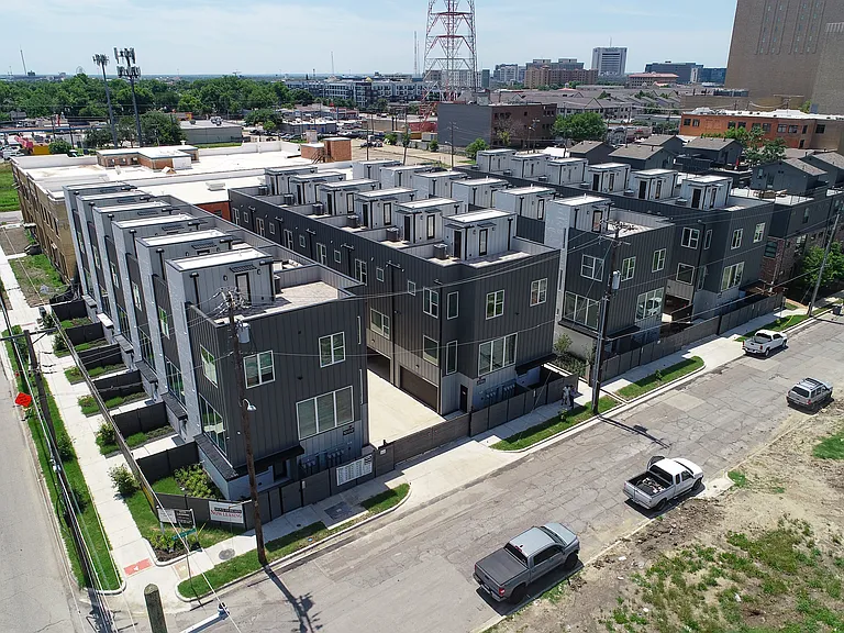 1423 N Carroll Townhomes — Photo 28