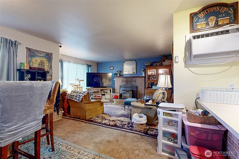 5th image of 530 SW 4th Street