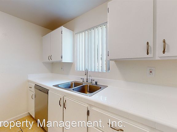 4th image of 14019 Cerise Ave #11023234