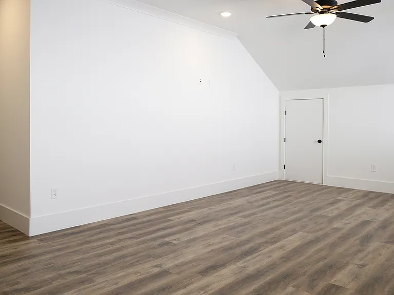 2824 Valley Rd — Photo 15