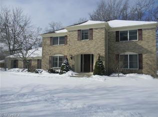 2176 Georgia Dr, Westlake, OH 44145