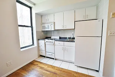 Rented by Best Apartments North Inc