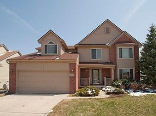 3049 Appleridge Dr, Ann Arbor, MI 48103
