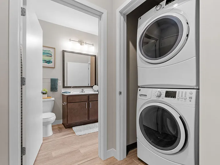 Overlook - 1 Bed / 1 Bath - 726 Sq.Ft.