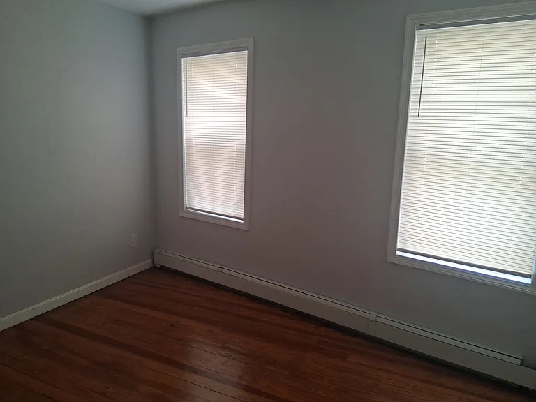 125 Knight St #3 — Photo 3