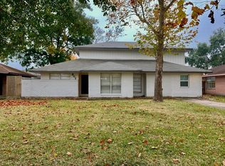 307 Long Dr, Baytown, TX 77521