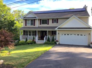 15 Ridge Rd, Rocky Point, NY 11778