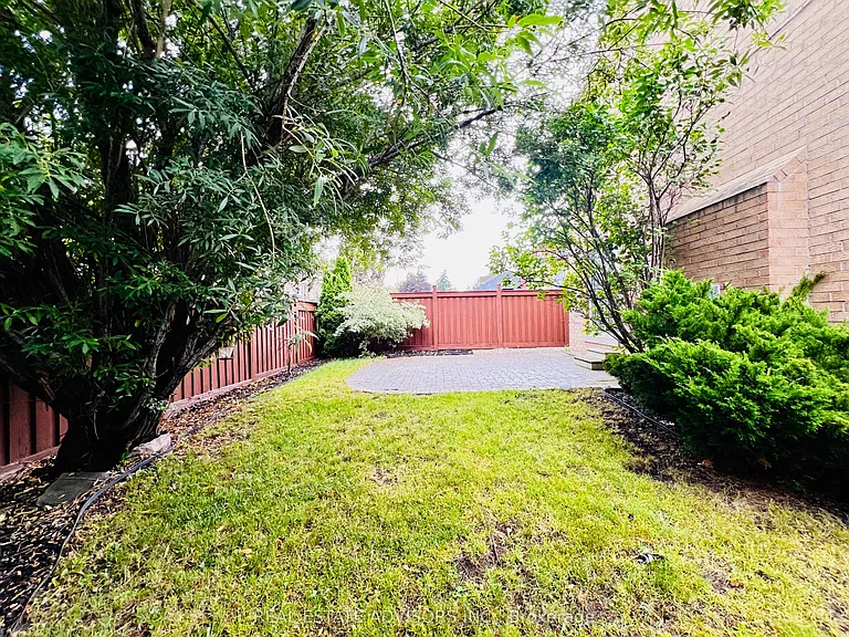 2 Adam Ernst Ct — Photo 2