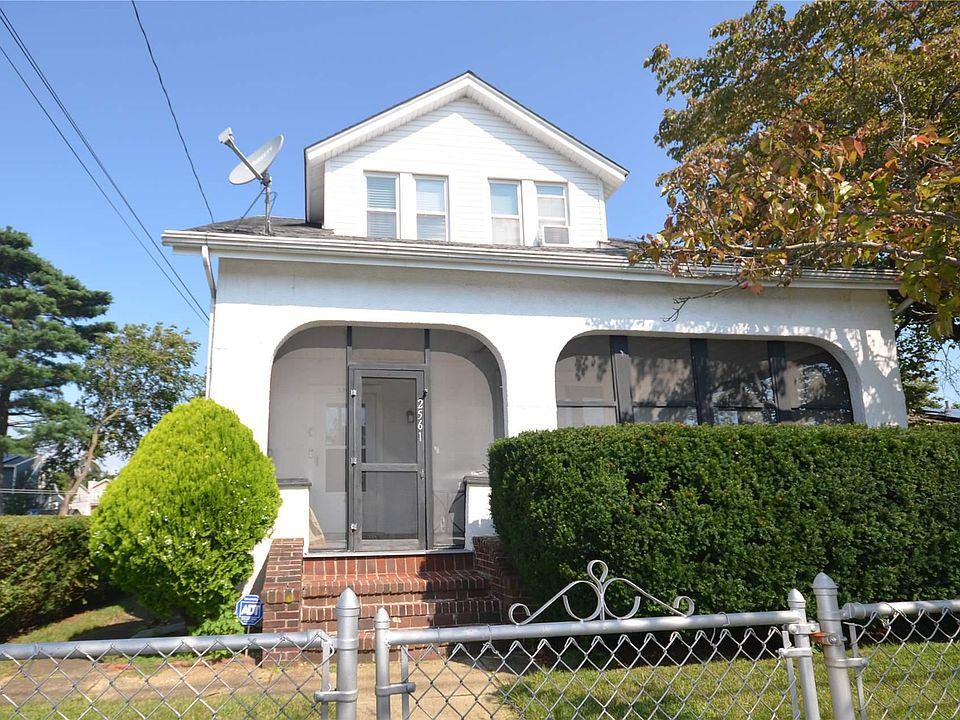 1st image of 2561 Wilson Ave