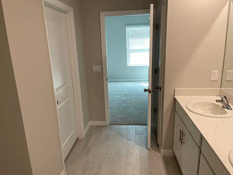 455 Londrina Dr — Photo 12
