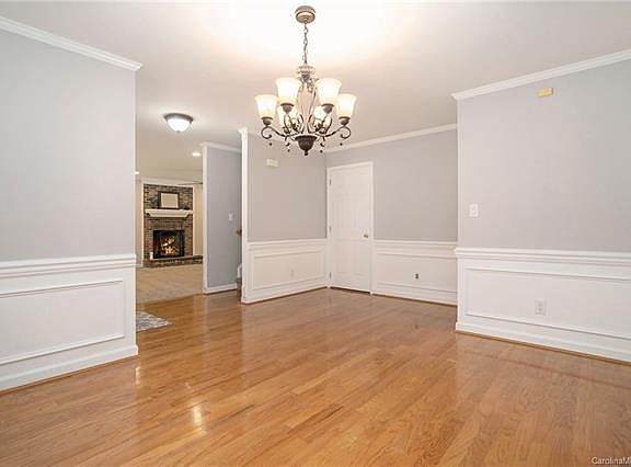 4th image of 214 Timberlane Dr