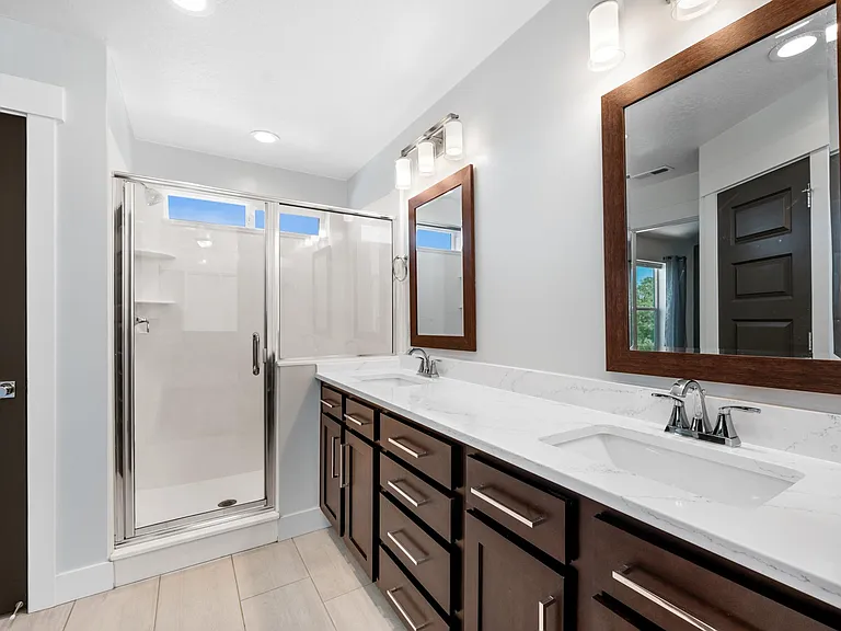 974 W Rutledge Rd — Photo 24
