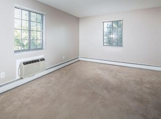 49 Sharon Rd APT 06, Waterbury, CT 06705