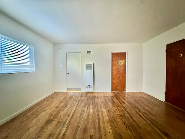 1311 N Fairfax Ave #1 — Photo 5