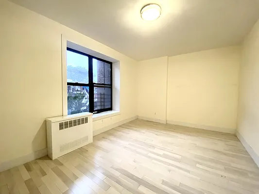 Rented by FirstService Realty (legacy) | media 3